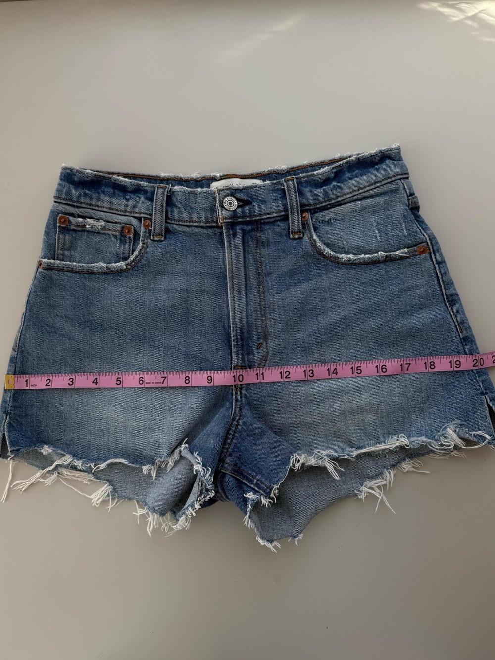 Abercrombie High Rise Cutoff Denim Shorts Size 27 - Picture 6 of 8